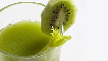 كاسات الكيوي المنعش للدايت